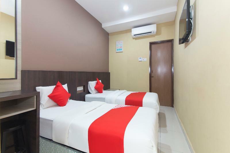 איפוה Oyo 721 Silibin Times Inn Hotel מראה חיצוני תמונה